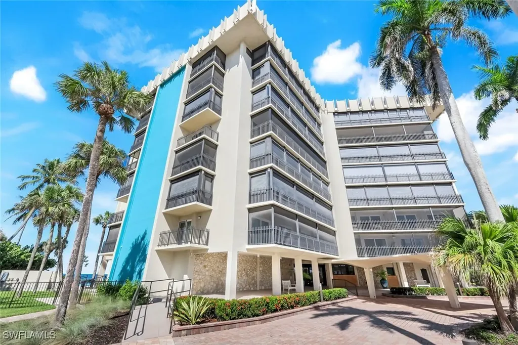 3399 Gulf Shore Boulevard N Naples FL 34103