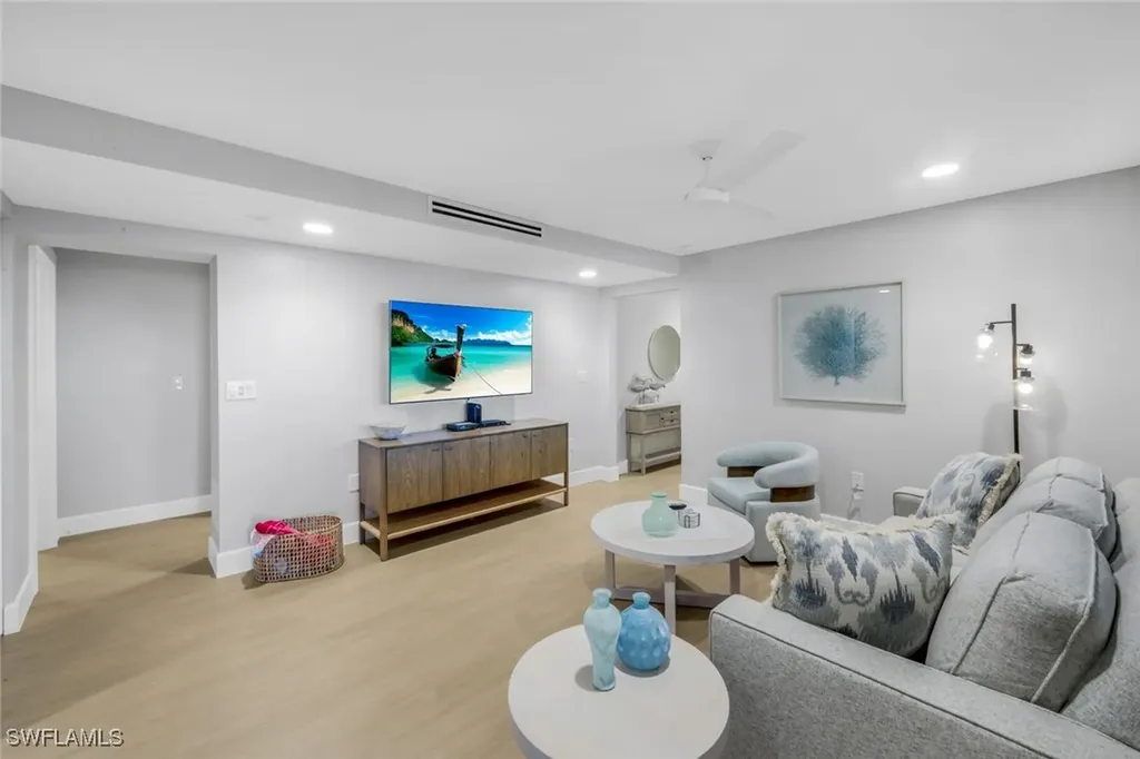 3399 Gulf Shore Boulevard N Naples FL 34103