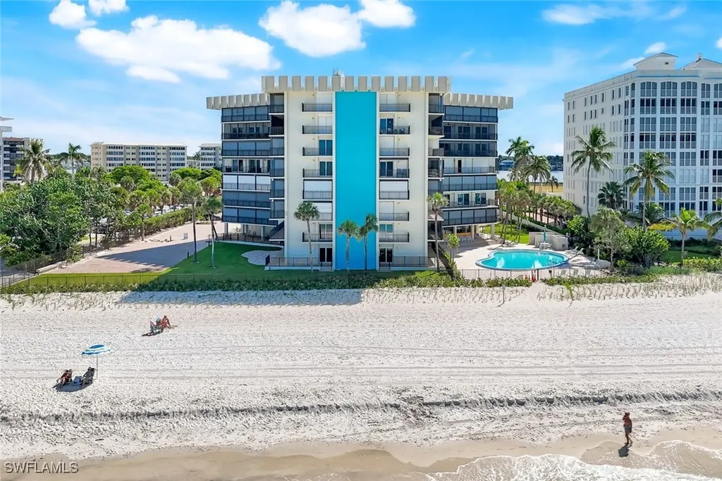 3399 Gulf Shore Boulevard N Naples FL 34103