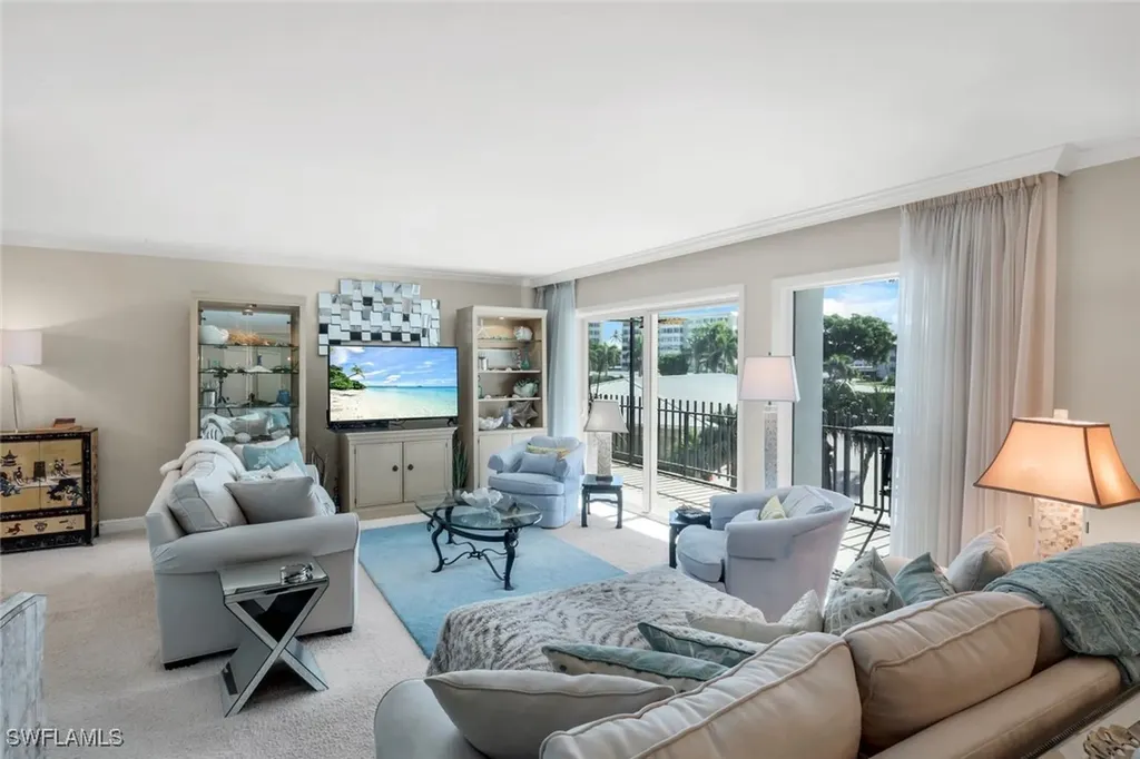 3399 Gulf Shore Boulevard N Naples FL 34103
