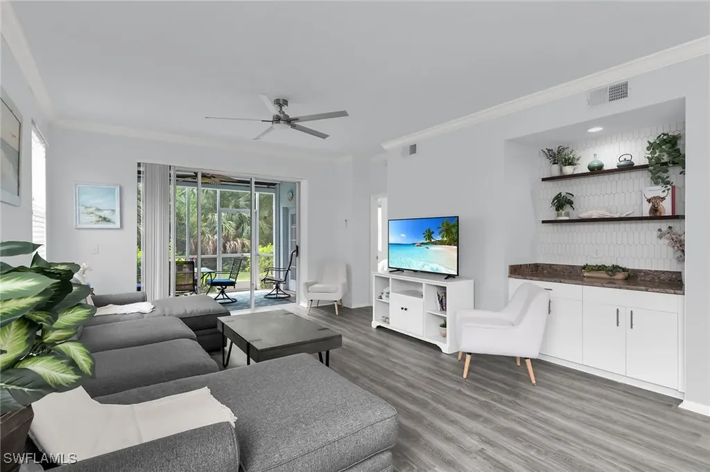 1000 Mainsail Drive S Naples FL 34114