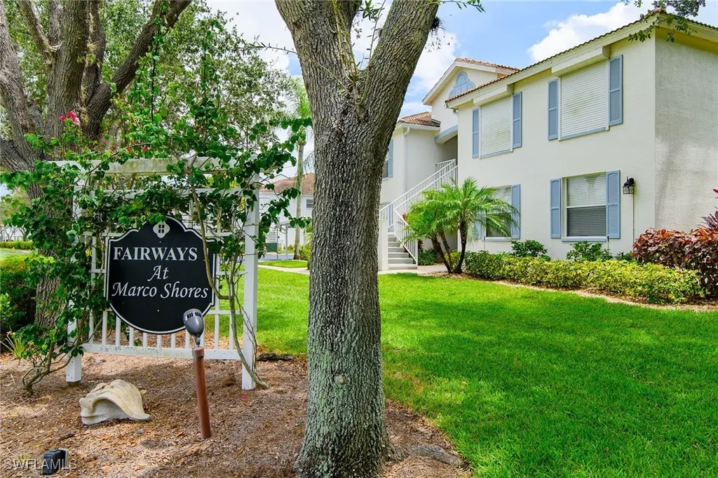 1000 Mainsail Drive S Naples FL 34114