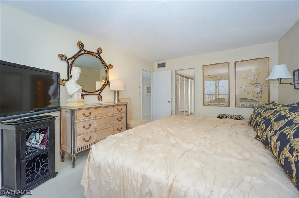 9653 Gulf Shore Drive Naples FL 34108