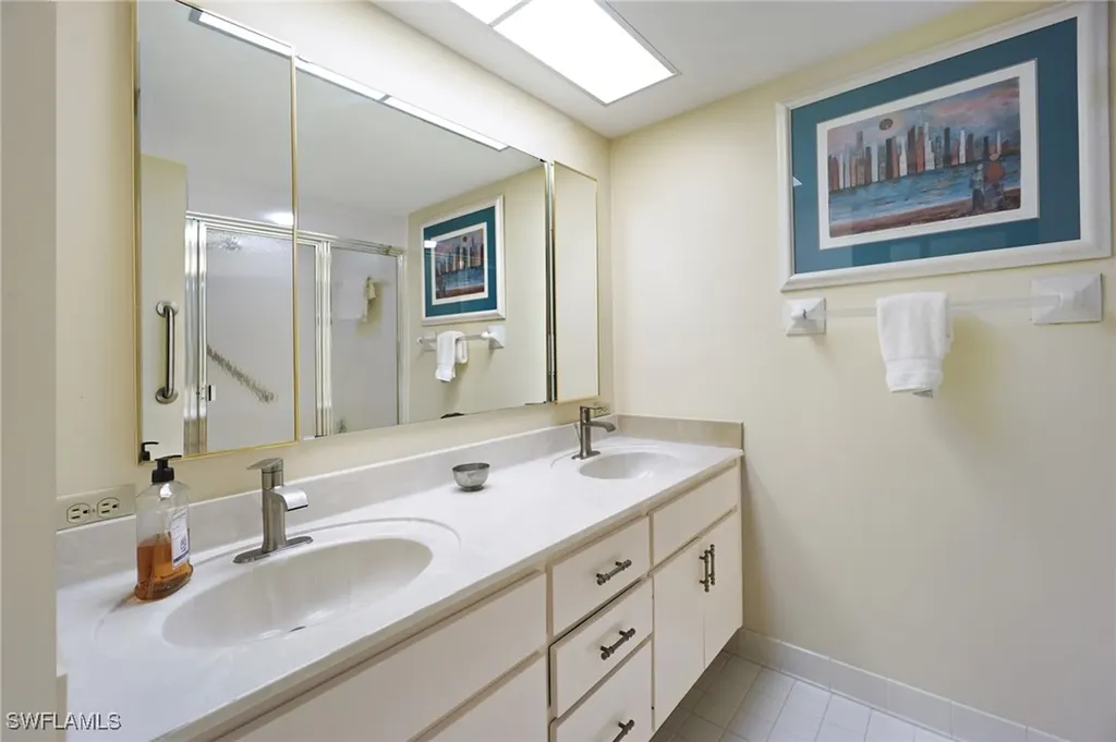 9653 Gulf Shore Drive Naples FL 34108