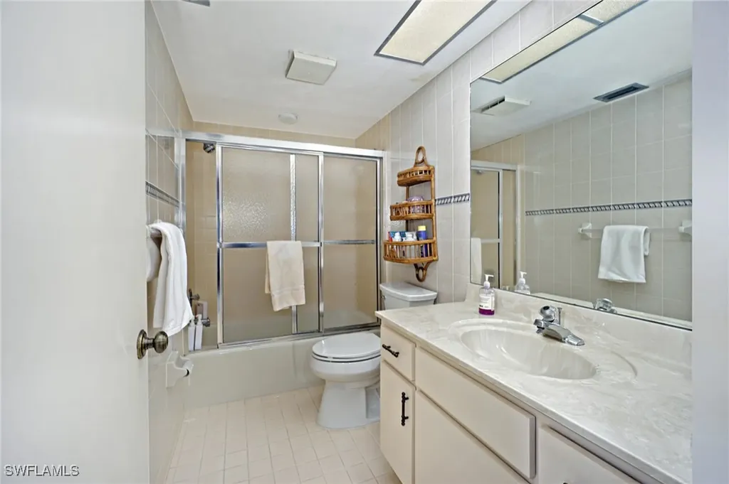 9653 Gulf Shore Drive Naples FL 34108