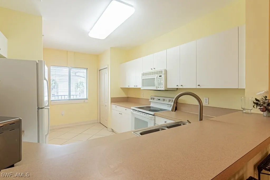 7811 Regal Heron Circle Naples FL 34104