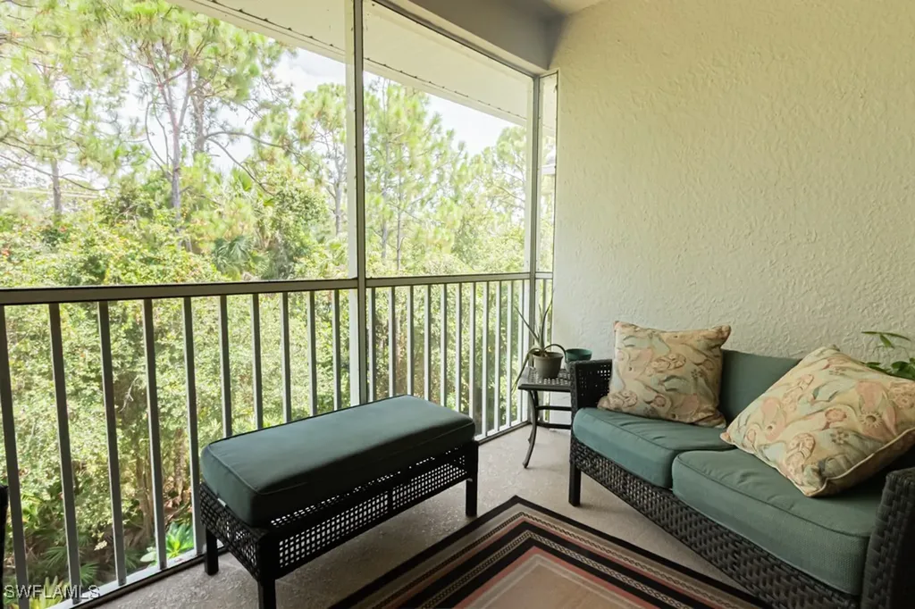 7811 Regal Heron Circle Naples FL 34104