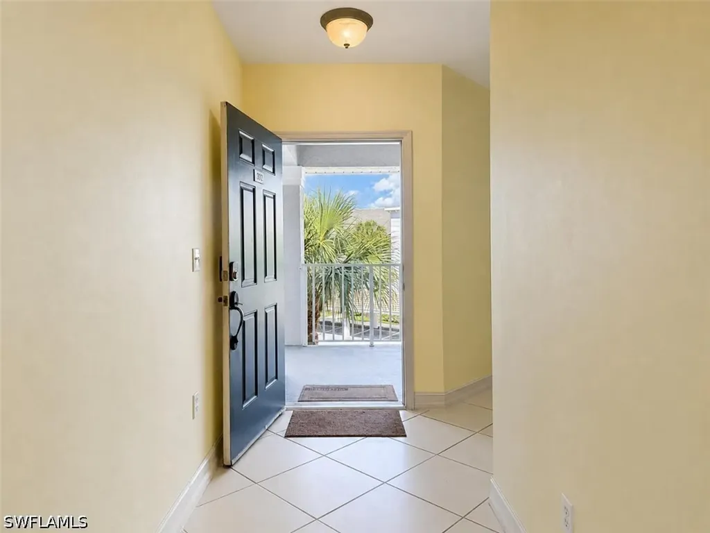 7811 Regal Heron Circle Naples FL 34104