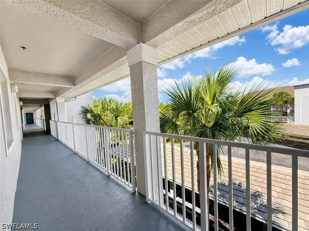 7811 Regal Heron Circle Naples FL 34104