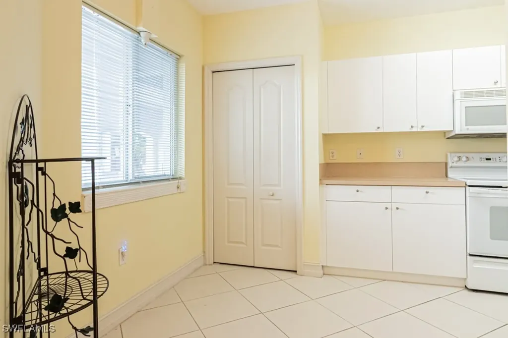 7811 Regal Heron Circle Naples FL 34104