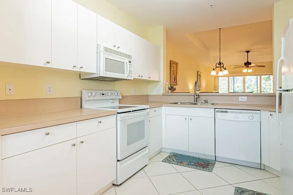 7811 Regal Heron Circle Naples FL 34104