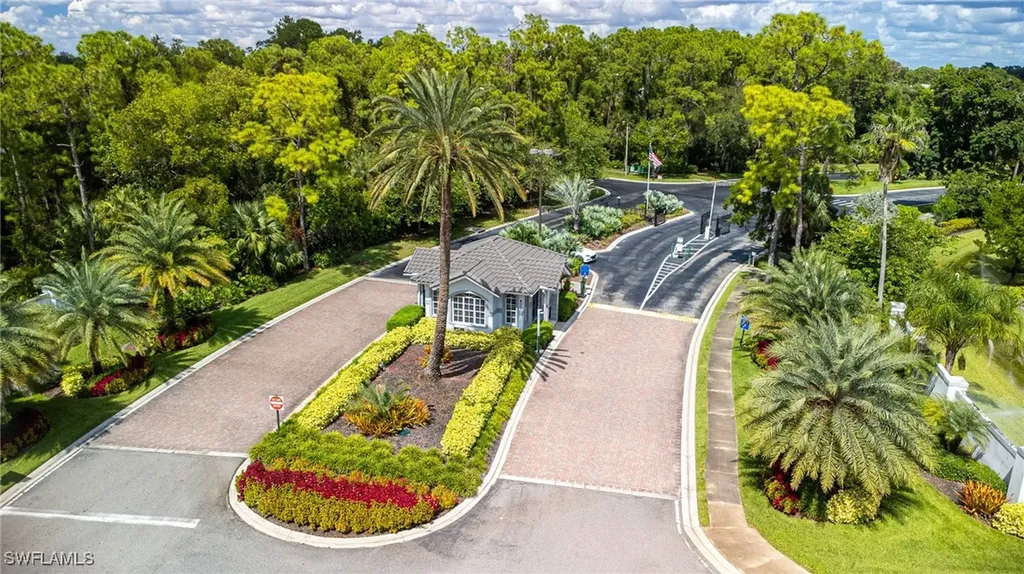 420 Belina Drive Naples FL 34104