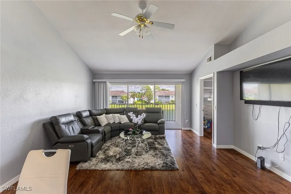 420 Belina Drive Naples FL 34104