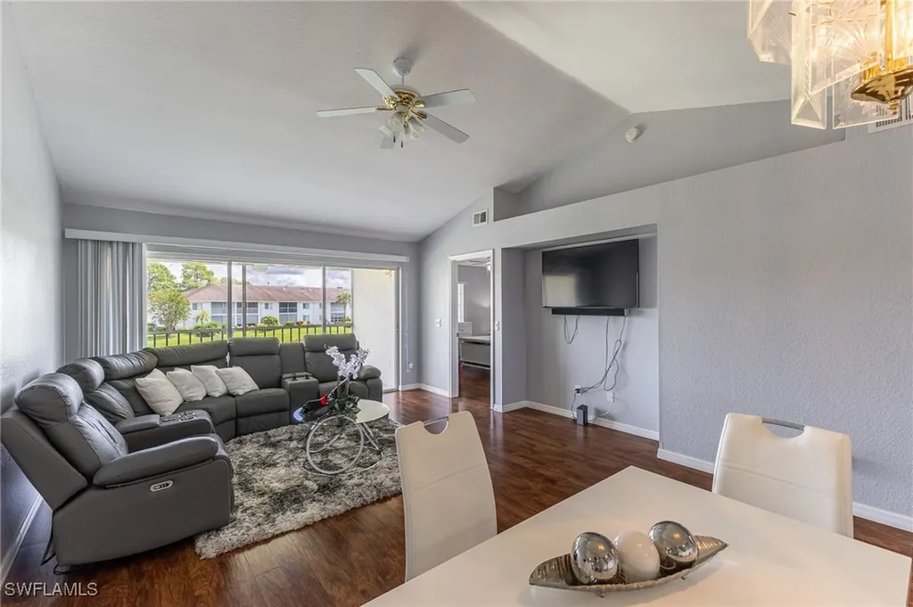 420 Belina Drive Naples FL 34104