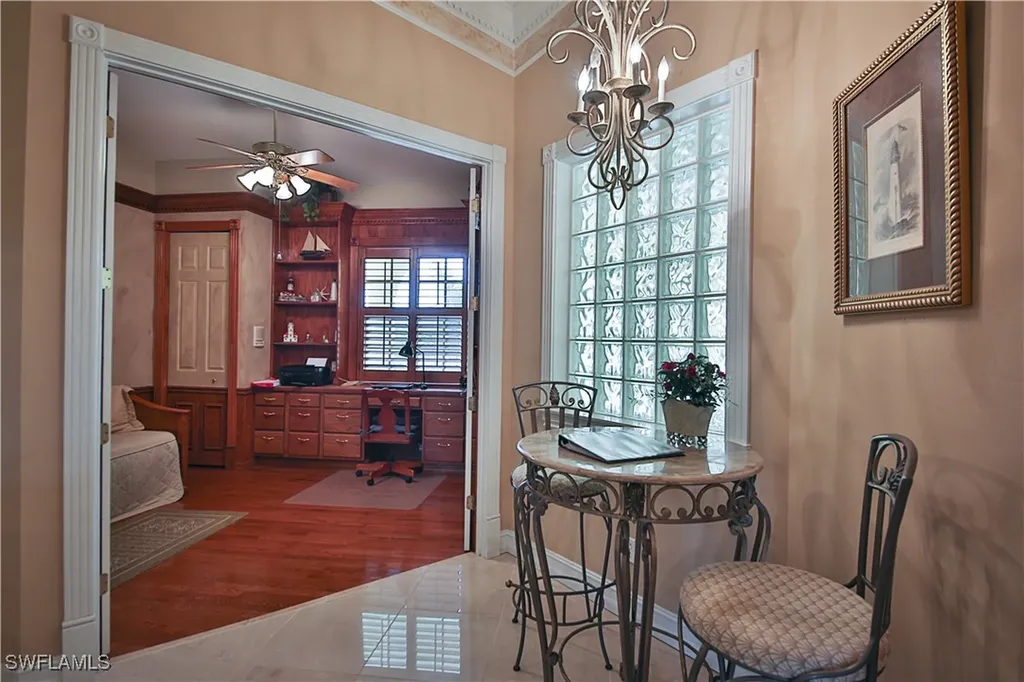 837 Sailaway Lane Naples FL 34108