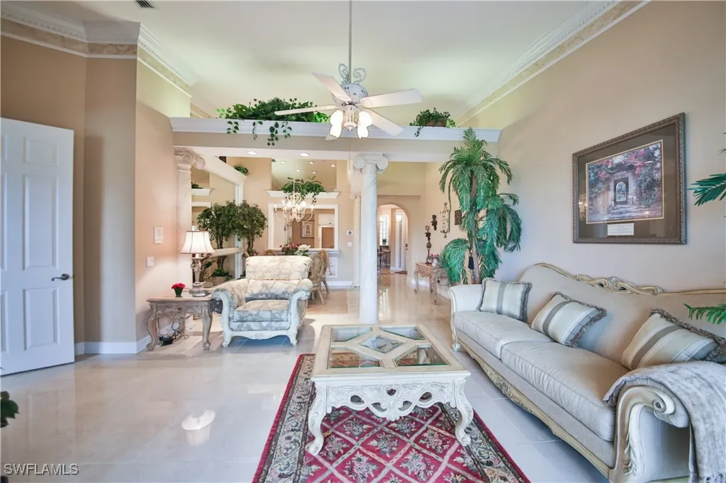 837 Sailaway Lane Naples FL 34108
