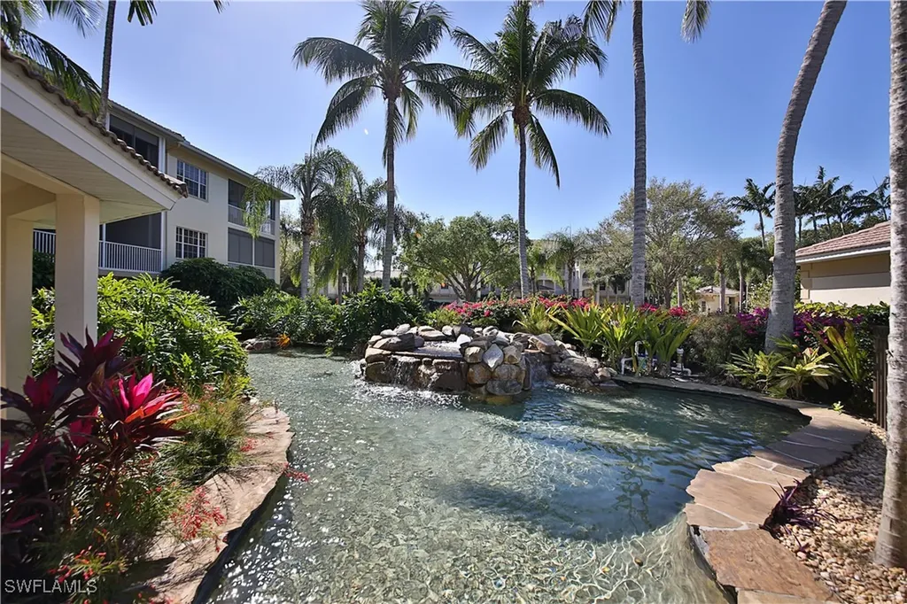 837 Sailaway Lane Naples FL 34108