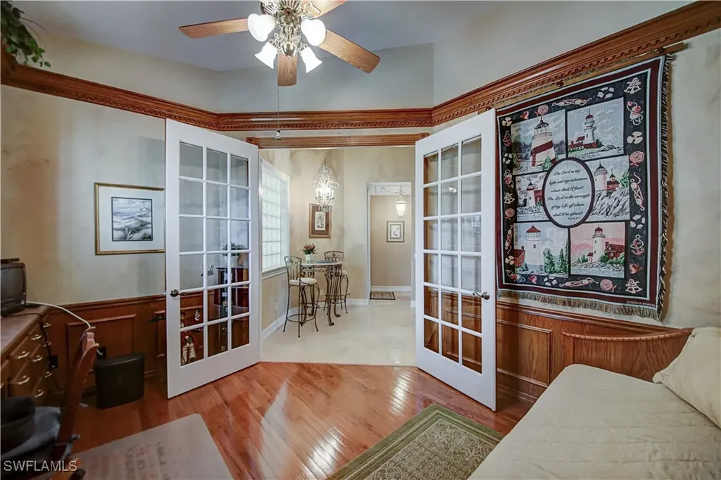837 Sailaway Lane Naples FL 34108