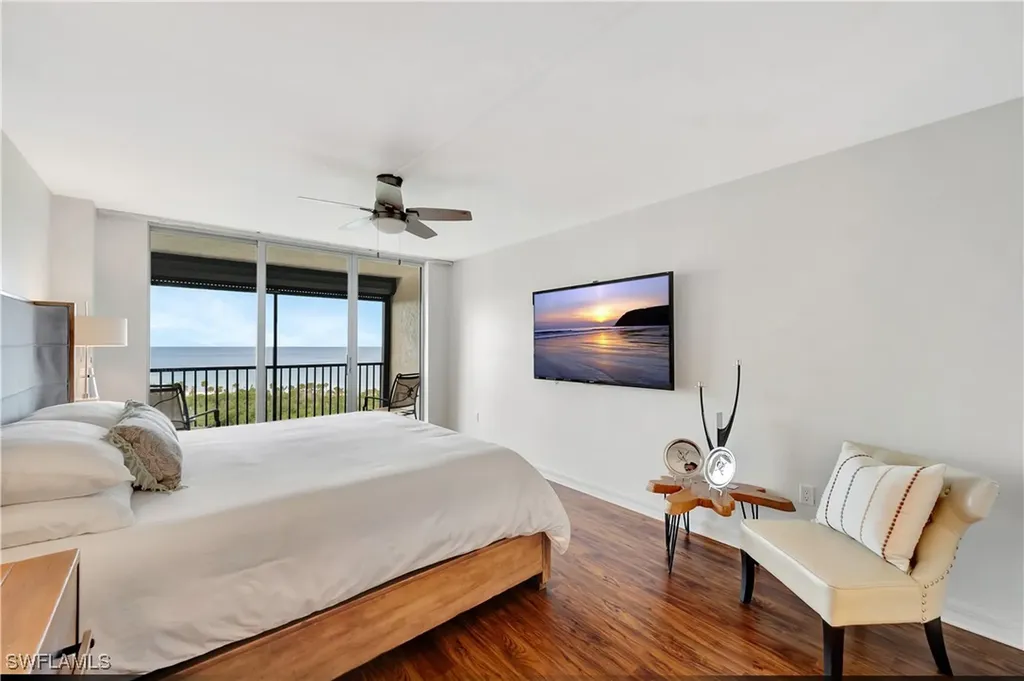 11 Bluebill Avenue Naples FL 34108