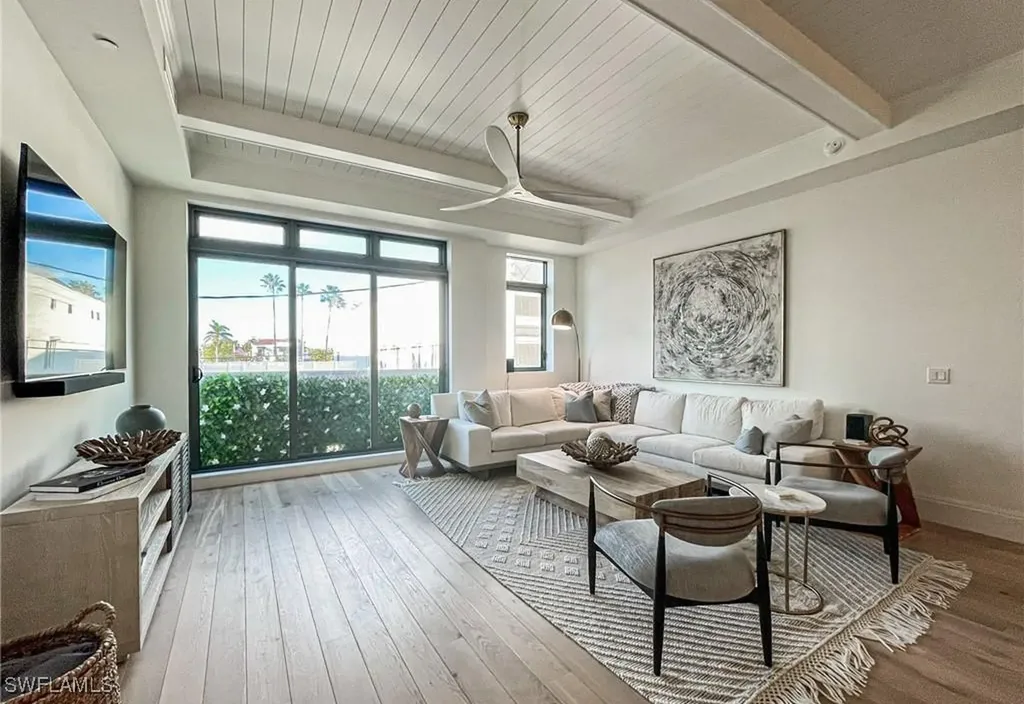 875 6th Avenue S Naples FL 34102