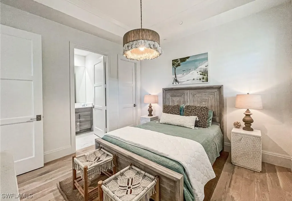 875 6th Avenue S Naples FL 34102