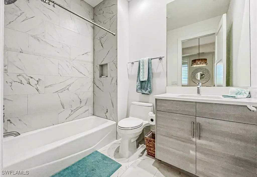 875 6th Avenue S Naples FL 34102