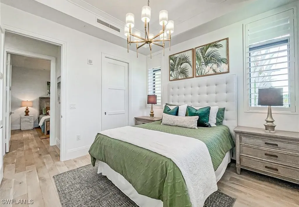 875 6th Avenue S Naples FL 34102