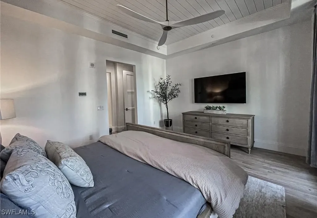 875 6th Avenue S Naples FL 34102