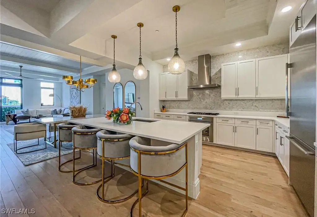 875 6th Avenue S Naples FL 34102