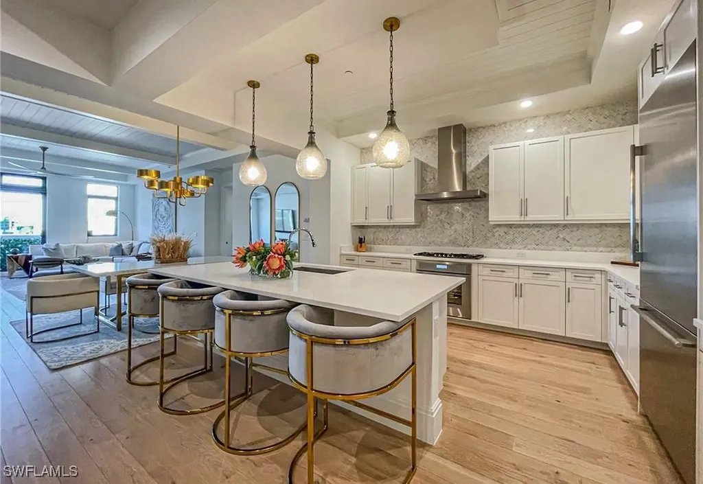 875 6th Avenue S Naples FL 34102