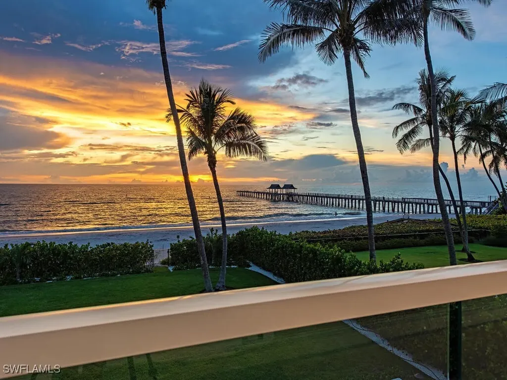 Naples FL, 55 13TH Avenue S