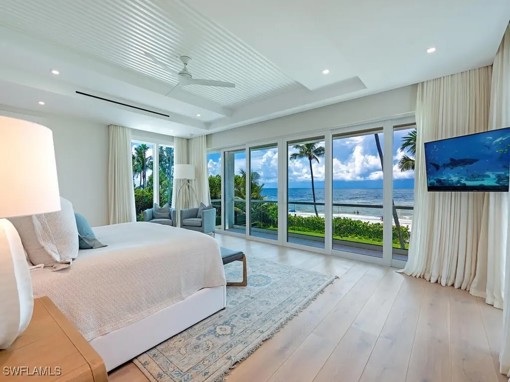 55 13th Avenue S Naples FL 34102