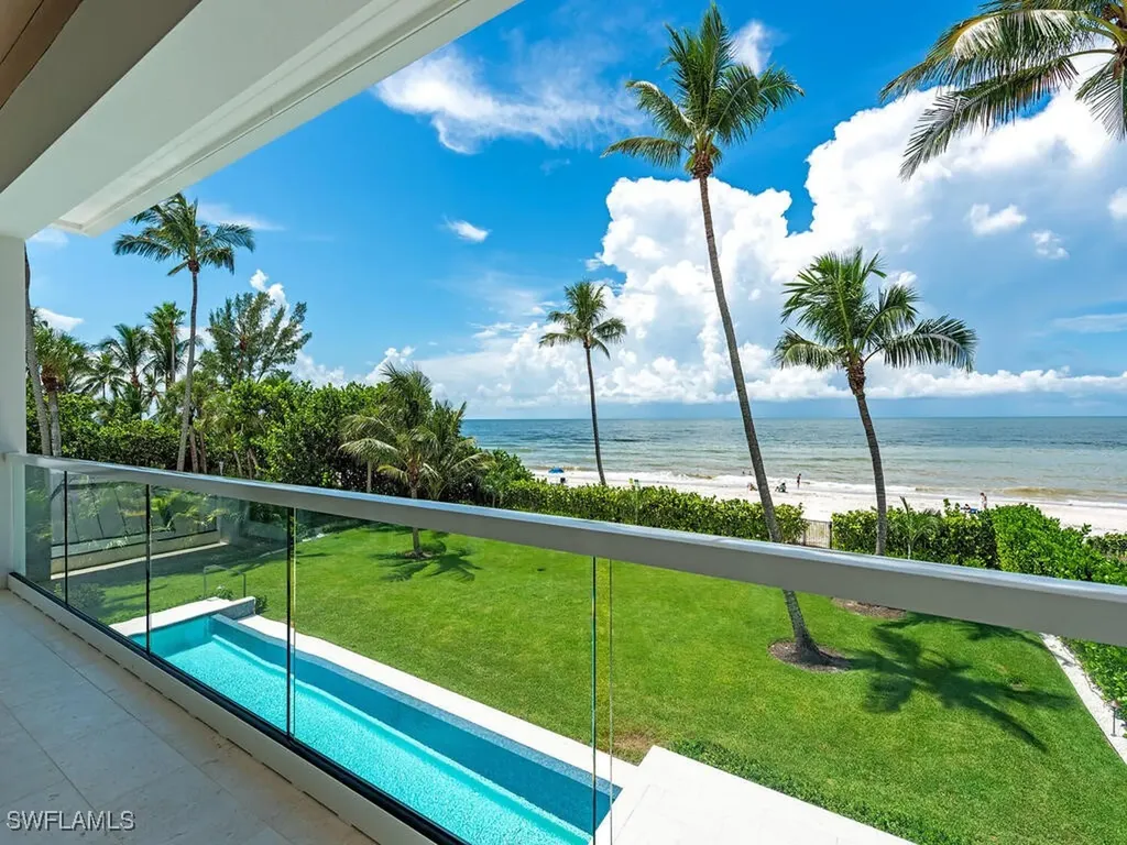 55 13th Avenue S Naples FL 34102