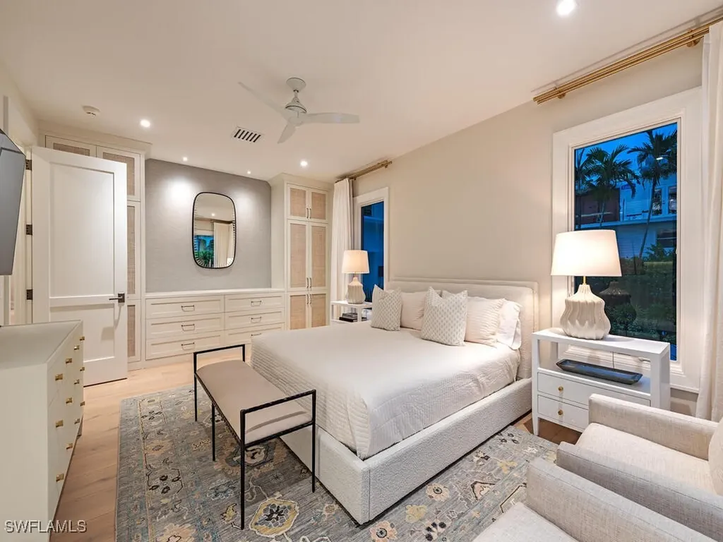 55 13th Avenue S Naples FL 34102