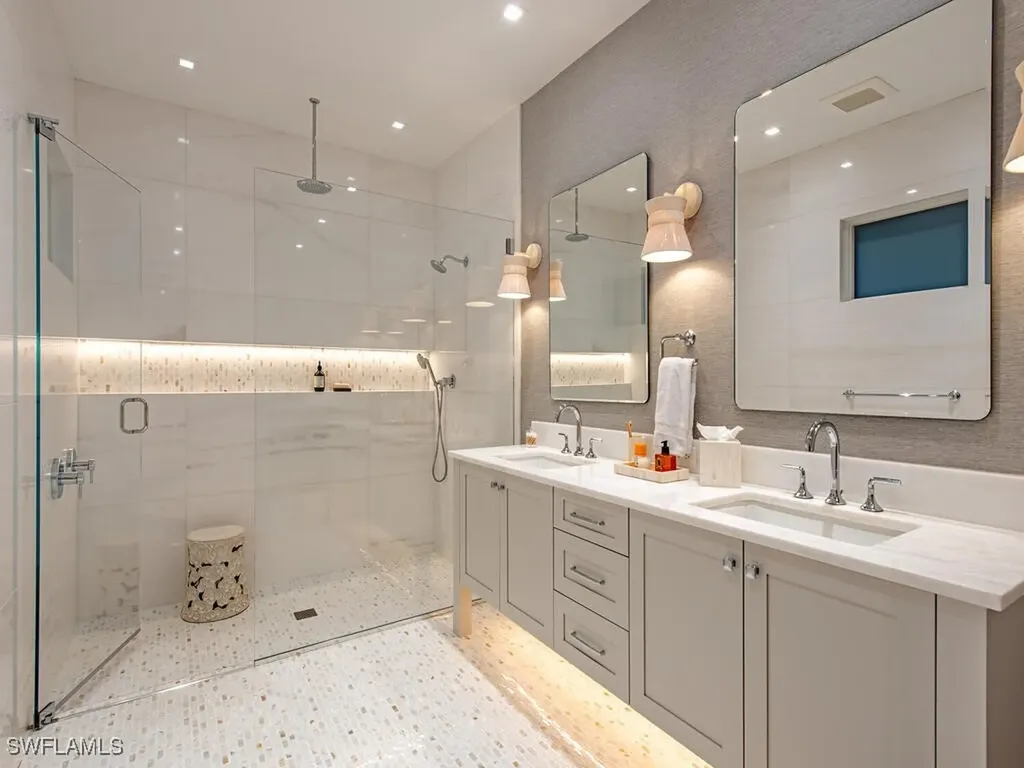 55 13th Avenue S Naples FL 34102