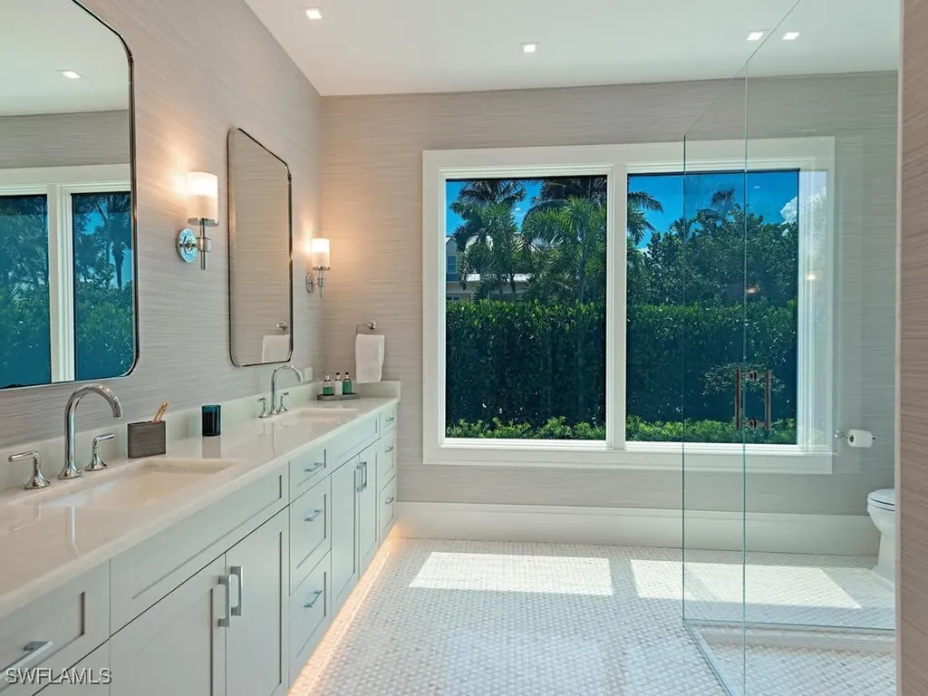 55 13th Avenue S Naples FL 34102