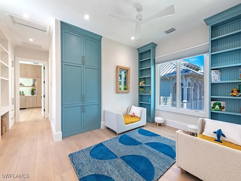 55 13th Avenue S Naples FL 34102