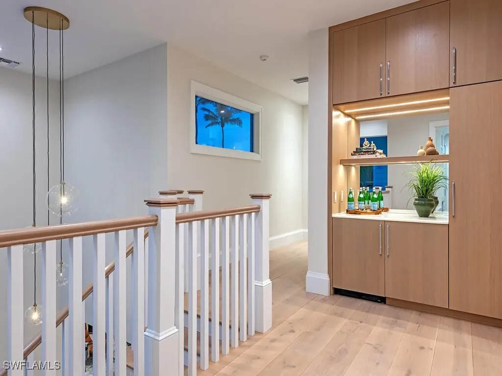 55 13th Avenue S Naples FL 34102