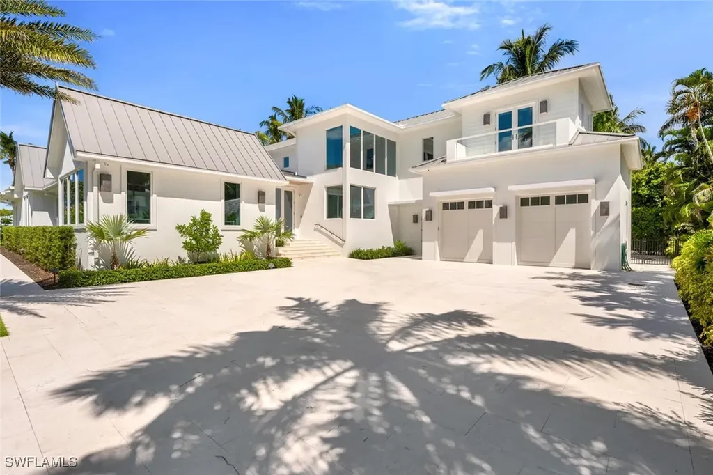 55 13th Avenue S Naples FL 34102