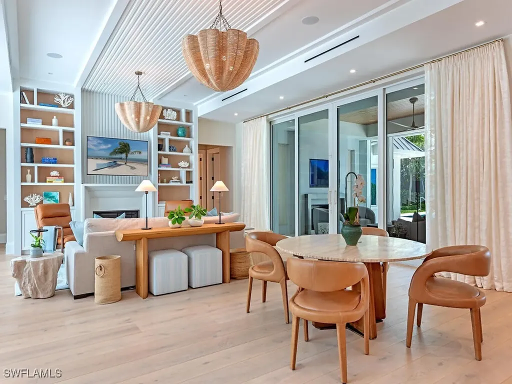 55 13th Avenue S Naples FL 34102