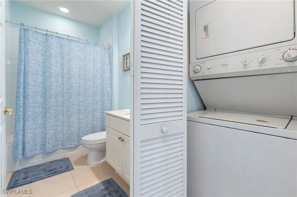 1405 Sweetwater Cove Naples FL 34110