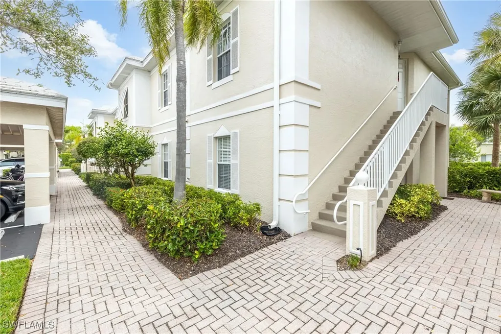 1405 Sweetwater Cove Naples FL 34110