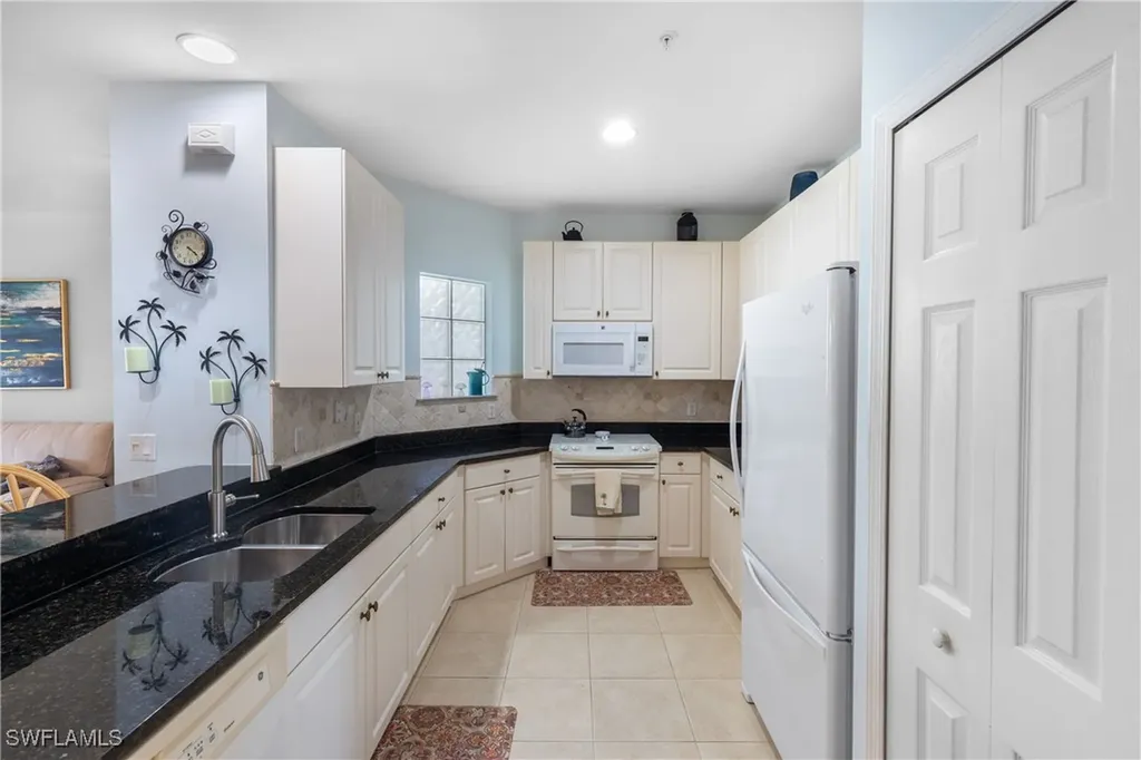 1405 Sweetwater Cove Naples FL 34110