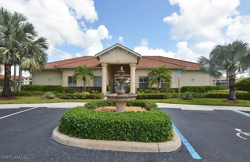7818 Great Heron Way Naples FL 34104
