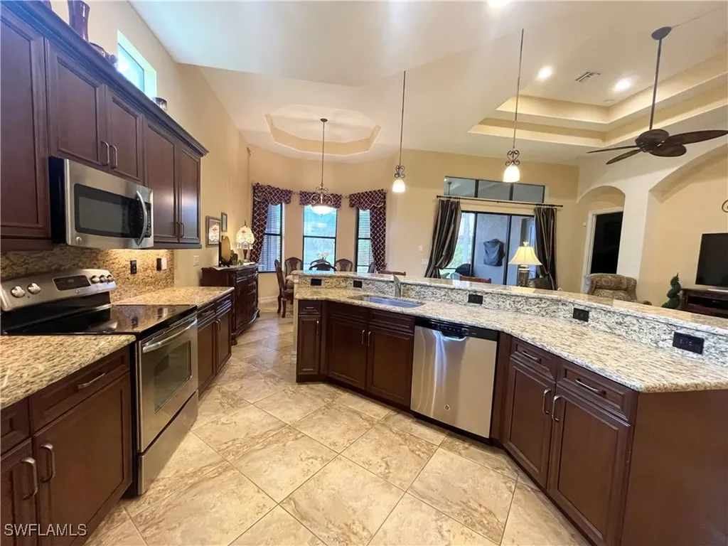 7302 Acorn Way Naples FL 34119