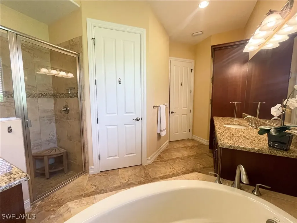 7302 Acorn Way Naples FL 34119