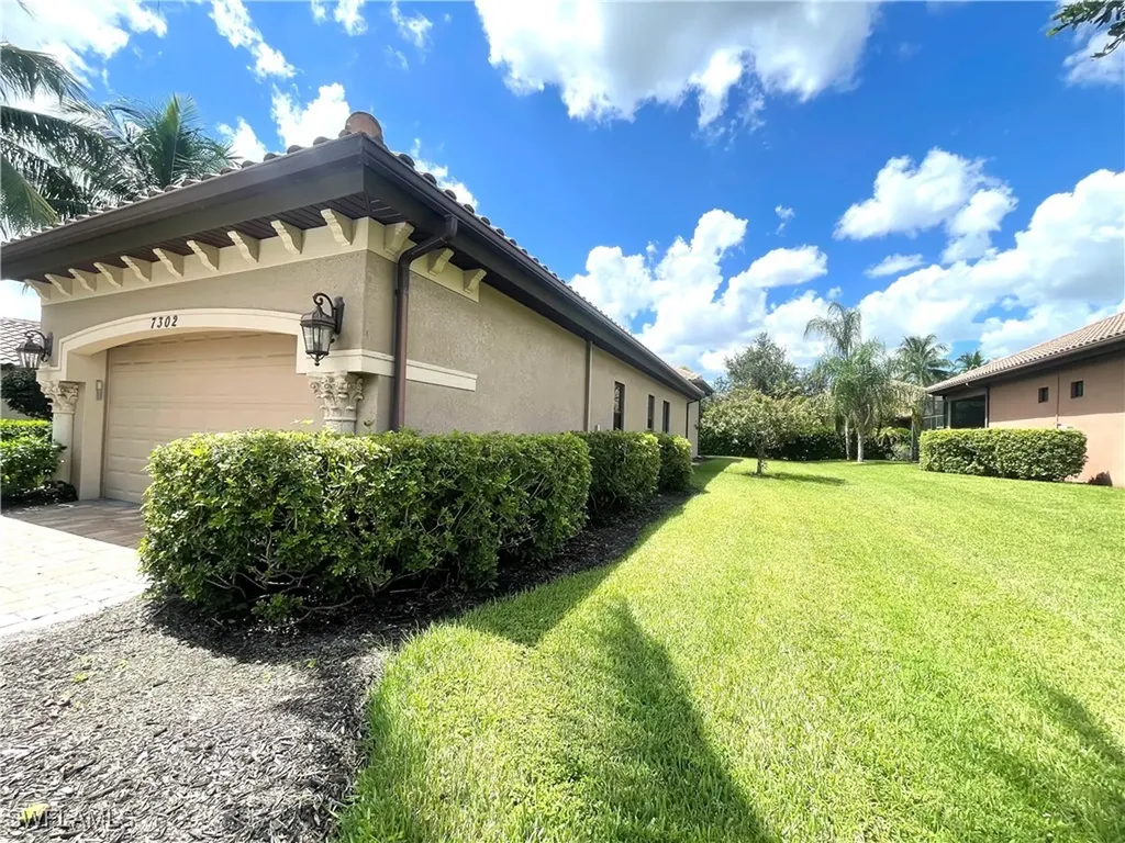 7302 Acorn Way Naples FL 34119