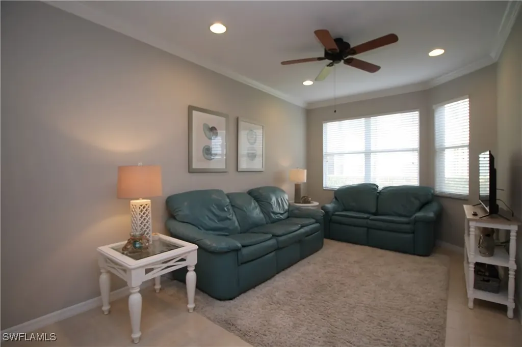 9802 Foxhall Way Estero FL 33928