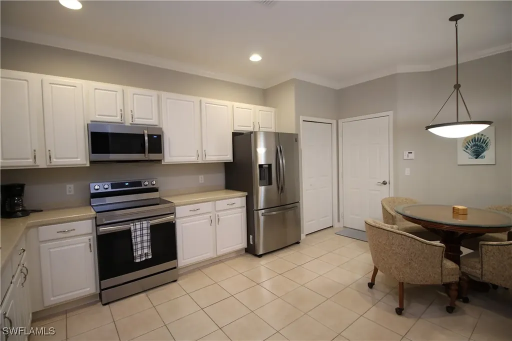 9802 Foxhall Way Estero FL 33928