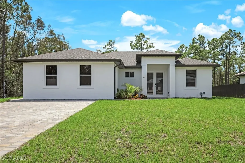 506 Rogue Street Lehigh Acres FL 33974